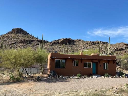 Tucson House | Desert Retreat -Quiet-Mountain views-hiking-golfing