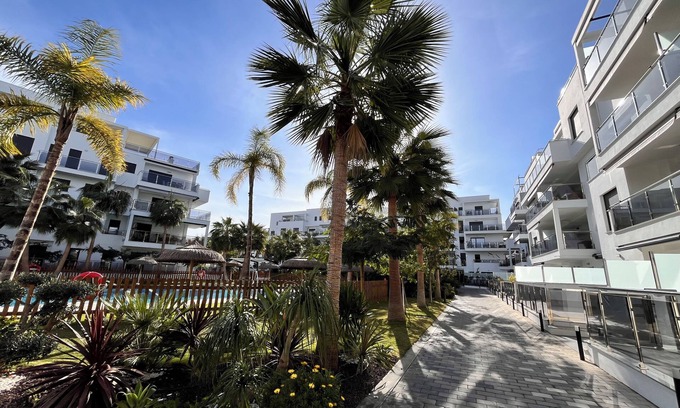 Motril Apartment | Design apartment in Residencial AGUACATE BEACH, golf and beach 5 minutes away.