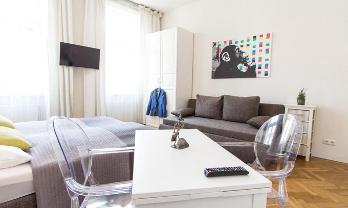 Rudolfsheim-Funfhaus Apartment | Design Apartments I contactless check-in