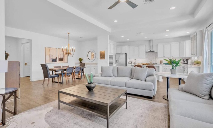 Sahuarita House | Design Dream/4 BR 3 BA/Garage/View/Upscale