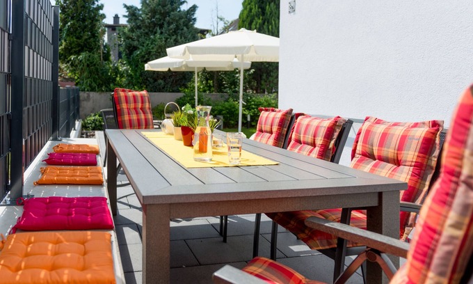 Bensheim Condo | Design garden apartment with 2 bedrooms - quiet, central, suitable for walkers