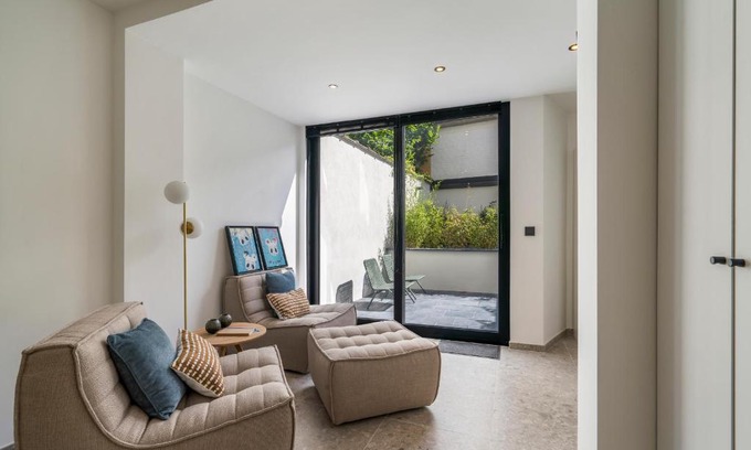 Strop Apartment | Design Studio Gent modern en stijlvol met terras