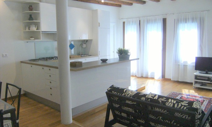 Castello Apartment | designer apartment in the heart of Venice