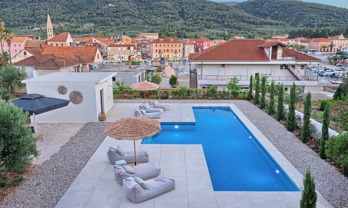 Stari Grad House | Designer House | Epic Pool | A+ Location Overlooking Stari Grad Old Town