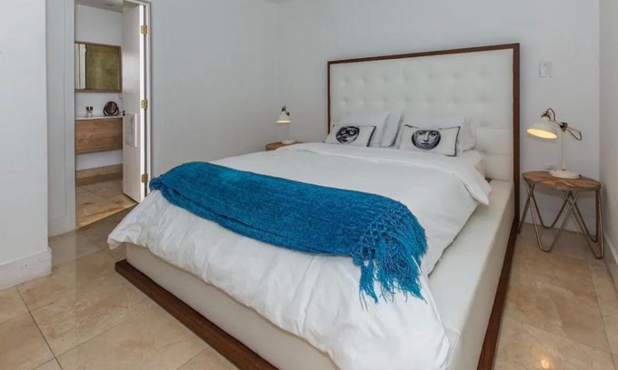 Granada Apartment | Designer mediterranean guest house