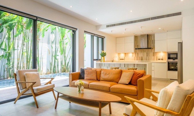 Sukhumvit Villa | Designer Pool Villa in Ekkamai