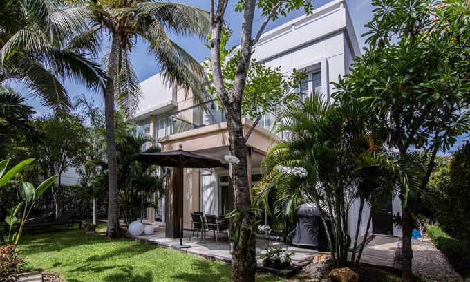 Hua Hin House | Designer's Dream Villa located within beachfront 5 star international Resort.