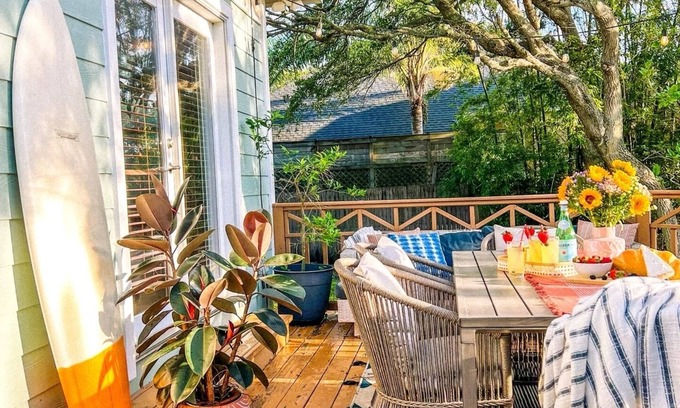 Vilano Beach House | Designer's "Treehouse" just 4 Houses From the Beach!