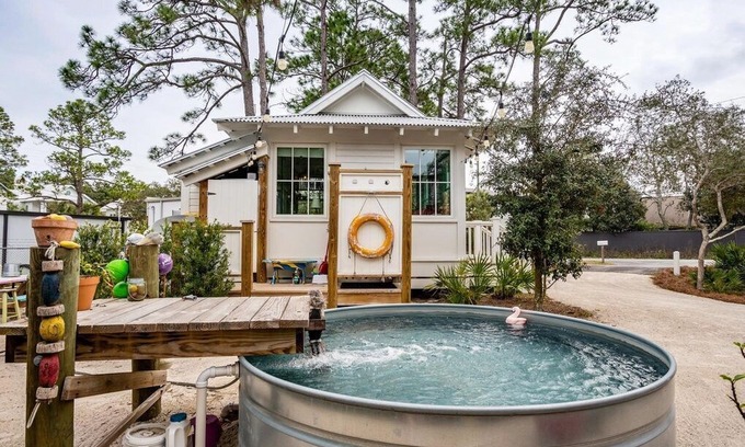 Seagrove Beach House | Designer "Tiny House" - Pet Friendly, 3 Min to Beach, Flexible Summer Stays!