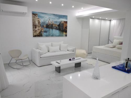 Heraklion Apartment | Despina's Lux apt Downtown