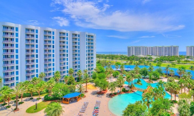Fort Walton Beach - Destin Condo | Destin's Salty Beach Paradise!