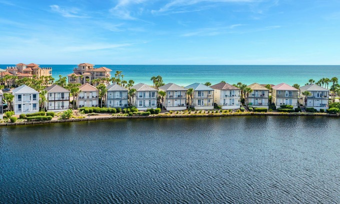 Fort Walton Beach - Destin House | Destiny Beach Villas 2A - Lakefront Condo, Gulf Views, Community Pool!