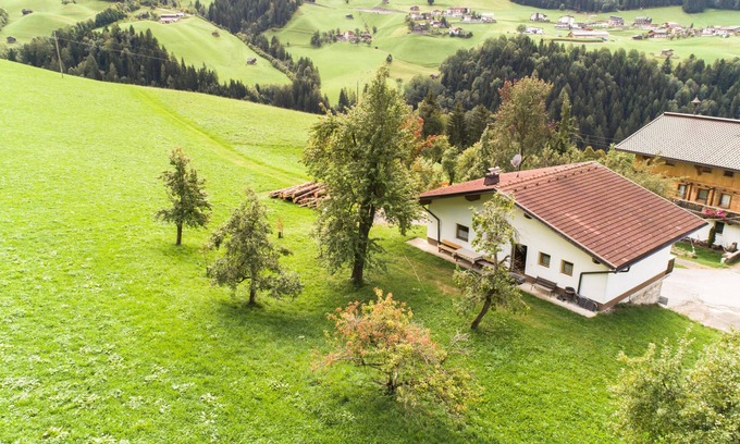 Gerlosbergeben House | Detached chalet on farm