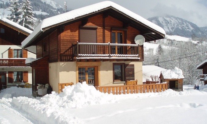 Flumet Ski Chalet | DETACHED CHALET SLEEPS 8 - 300 METRES FROM ESPACE DIAMANT SKI AREA