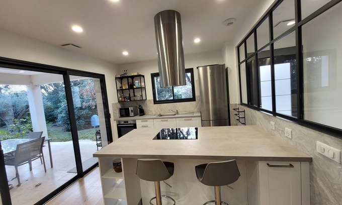 Saint-Siffret House | Detached house with swimming pool, Uzès nearby,