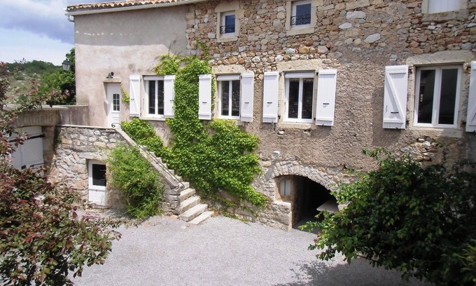 Casteljau Cottage | Detached stone house for 8/10 people near the river Chassezac