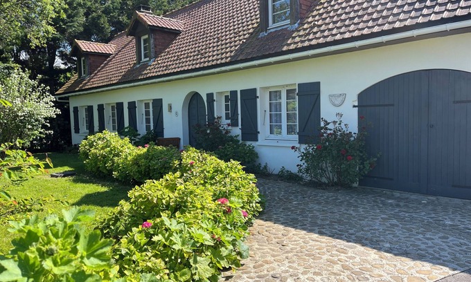 Audinghen House | Detached villa between land and sea. Site Naturel des 2 Caps.