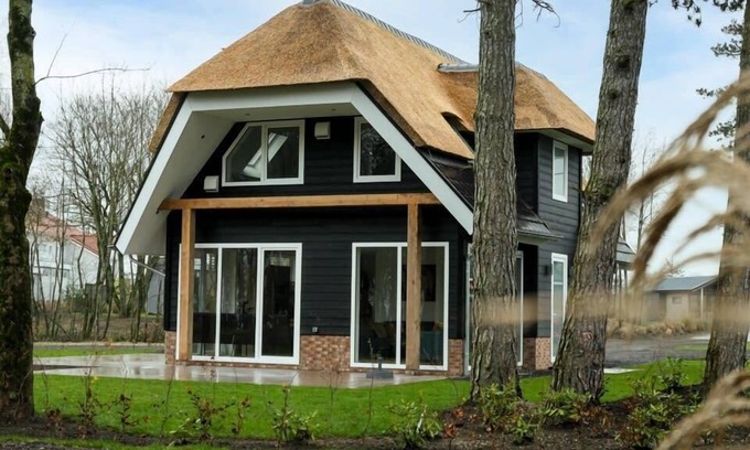 Nunspeet House | Detached villa with 5 bedrooms and 2 bathrooms