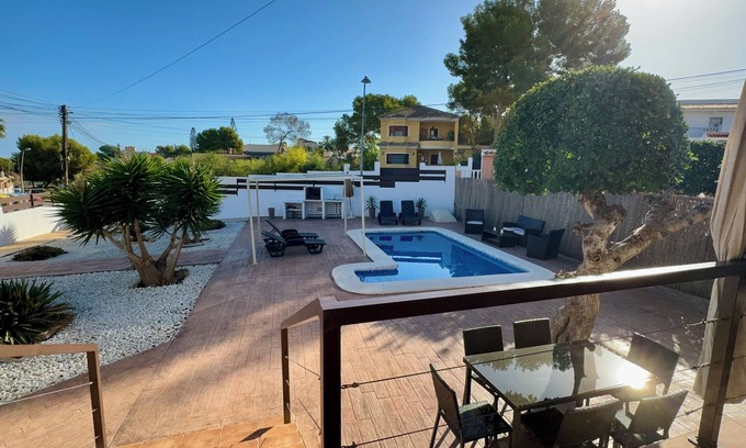 Los Balcones Ski Chalet | Detached villa with private pool. Balconies