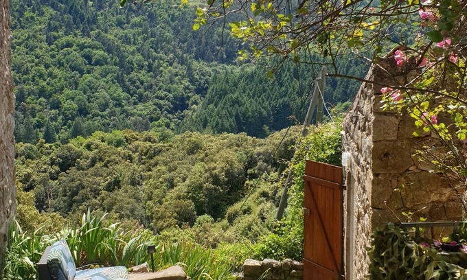 Saint Maurice en Chalencon Apartment | Deux Pièces Dans une Maison Individuelle Dans un Hameau Paisible