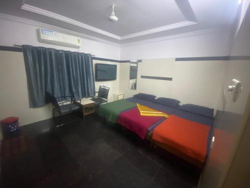 Secunderabad Cabin | Devi Deluxe