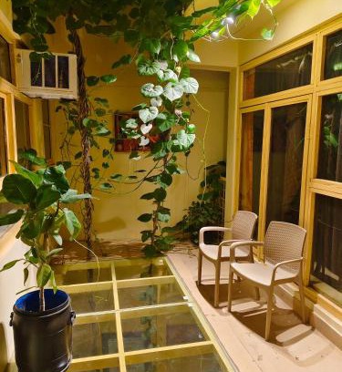 Tapovan Bed & Breakfast | Devi music ashram