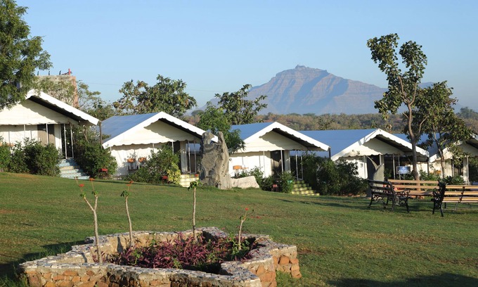 Halol Resort | Devs Camp