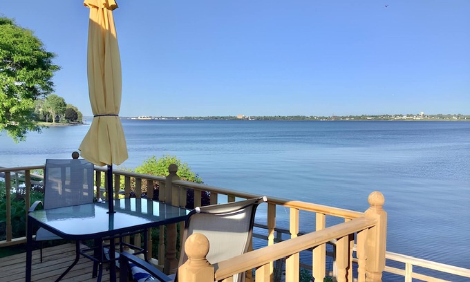 Augusta Hotel | Dewar's Inn on the River