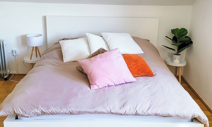 Freilassing Apartment | DG "L" Helle 40m² 2-Zimmer Wohnung nähe Salzburg