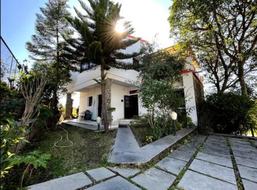 Mount Abu Villa | Dharmatma Bungalows Golden Hill
