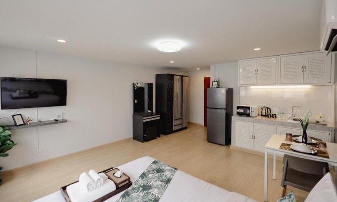 Ban Mai Apartment | DHIresidence at Impact,Muangthongthani
