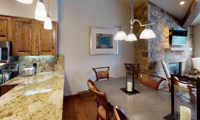 Vail Condo | Diamond Condo w/Bunks - Breakfast Included!