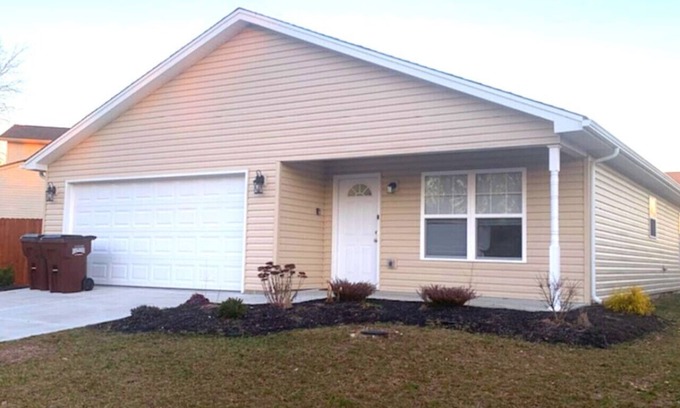 Middletown House | ✪Diamond in the rough✪ 696