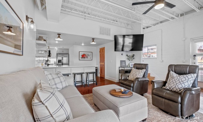 Fayetteville House | Dickson St. Hideaway
