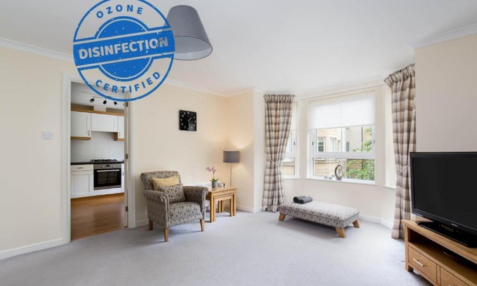 Leith Apartment | Dicksonfield Apartment