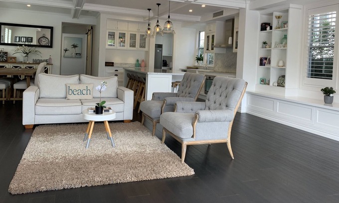 Dicky Beach House | Dicky Beach Luxury Hamptons Beach House is centrally located, so you can easily get to know the city's fascinating tourist attractions