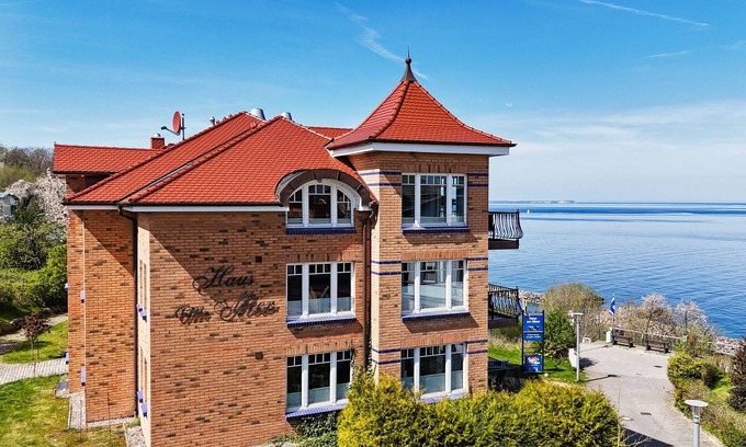 Lohme Apartment | Die Ferienwohnung Nr. 12 im Haus am Meer