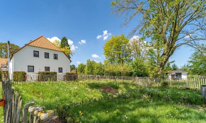 Reichswalde Apartment | Die Idyllische - Ferienwohnung mit Garten und Sauna