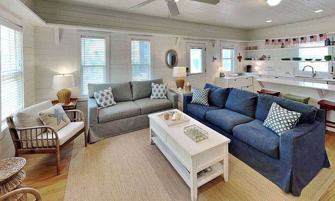 Port Aransas House | Dilly Dally | Shared Heated Pool, Pet Friendly!