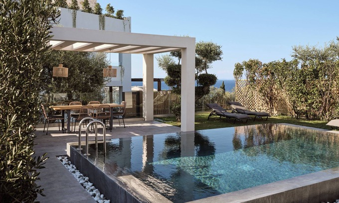 Akrotiri Villa | Dimitra Deluxe SeaView Villa, an Iconic Retreat