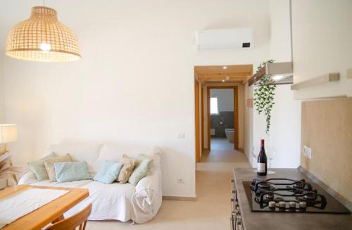 Torpe Apartment | Dimora in Stile Mediterraneo - 5min Spiaggia Budoni