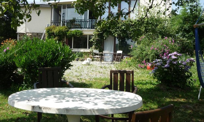 Awagne House | DINANT La Bergeronnette avec la chaleur du feu de bois et le jardin