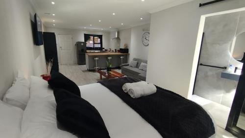 Oranjemund House | DINAS Self-Catering Accommodation Flat 2