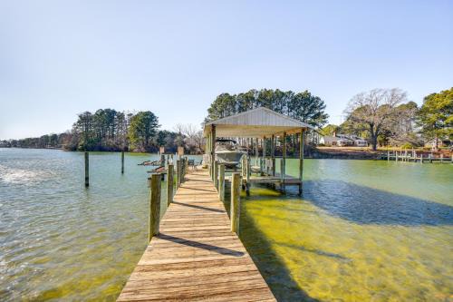Reedville House | Dine Al Fresco Reedville Home with Dock