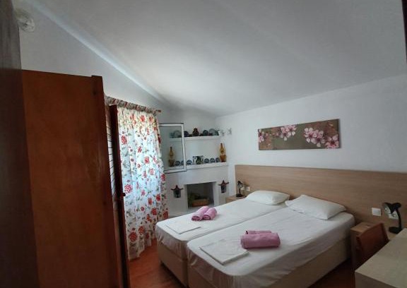 Koukounaries Apartment | Dionisos Studios and Apts Skiathos