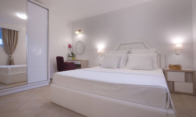 Babin do Apartment | Direct access to pool