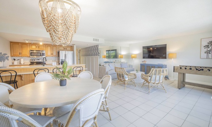 Indian Shores Condo | Direct Beach Front Florida Paradise living. NO CHORES @ check out!