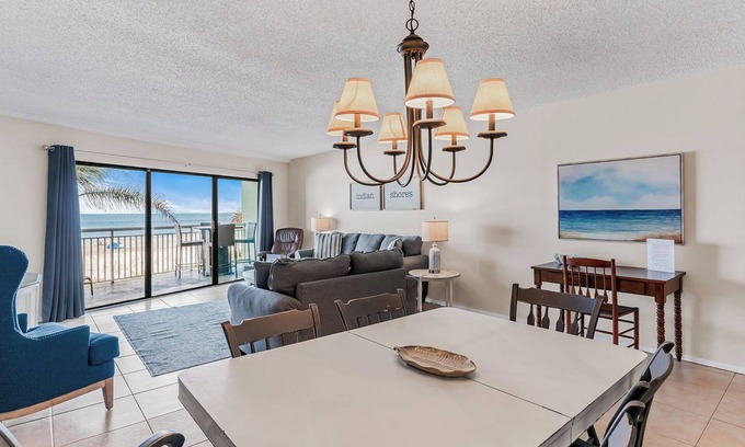 Indian Shores Condo | Direct GULF FRONT Condo! Chateaux 105