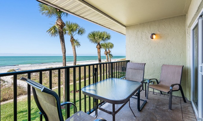 Indian Rocks Beach Condo | DIRECT Gulf Front! NOT Overlooking Pool! Expansive Views of Gulf North & South