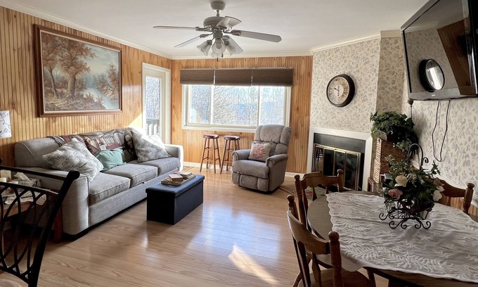 Chalet Village Condo | Direct Mountain Views 2 bedroom 2 bath. Sleeps 4